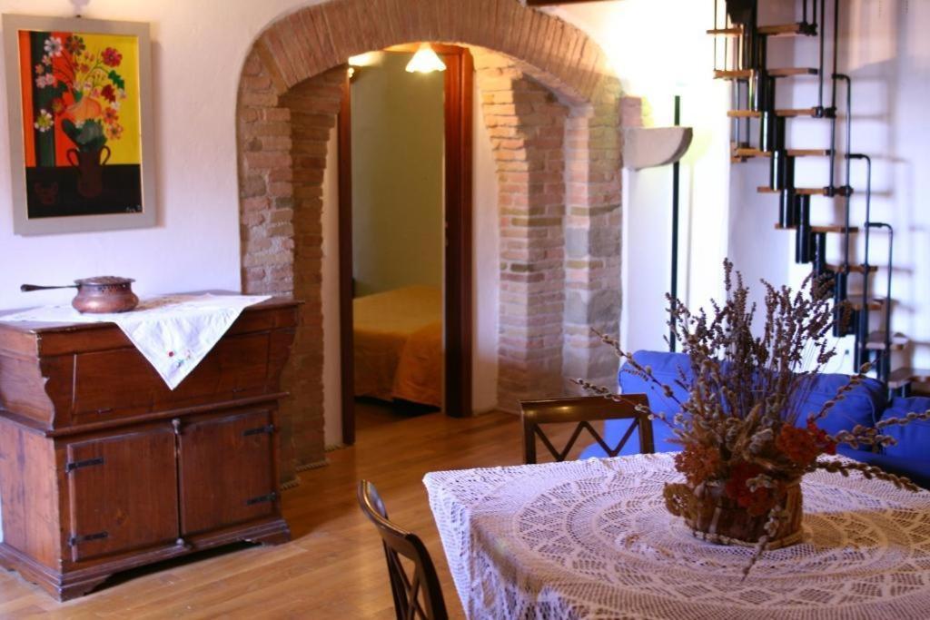 Castel D'Arno ξενώνας Περούτζια Δωμάτιο φωτογραφία